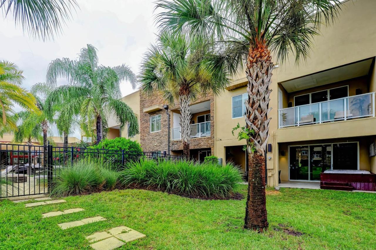 Beautiful Townhome Overlooking The Lake And The Pool Orlando Exterior foto
